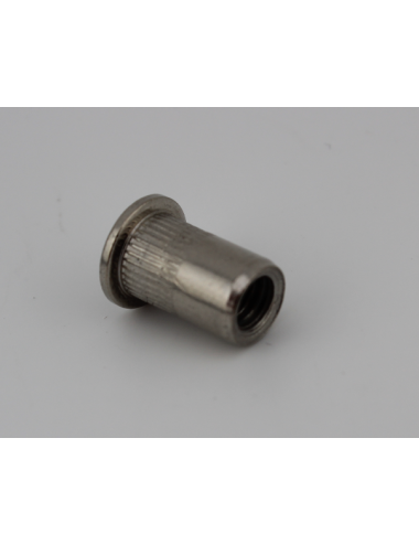 Ecrou à sertir Inox A2, M6
